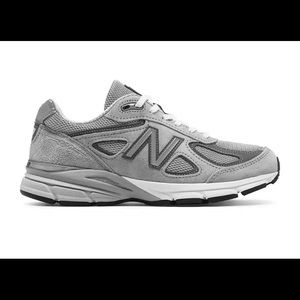 New Balance 990v4, women’s size 8